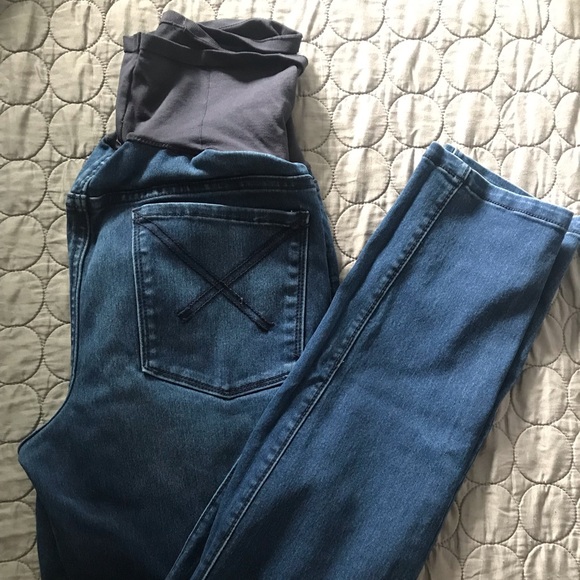 Old Navy Maternity Jeans Size 12 - Picture 1 of 5